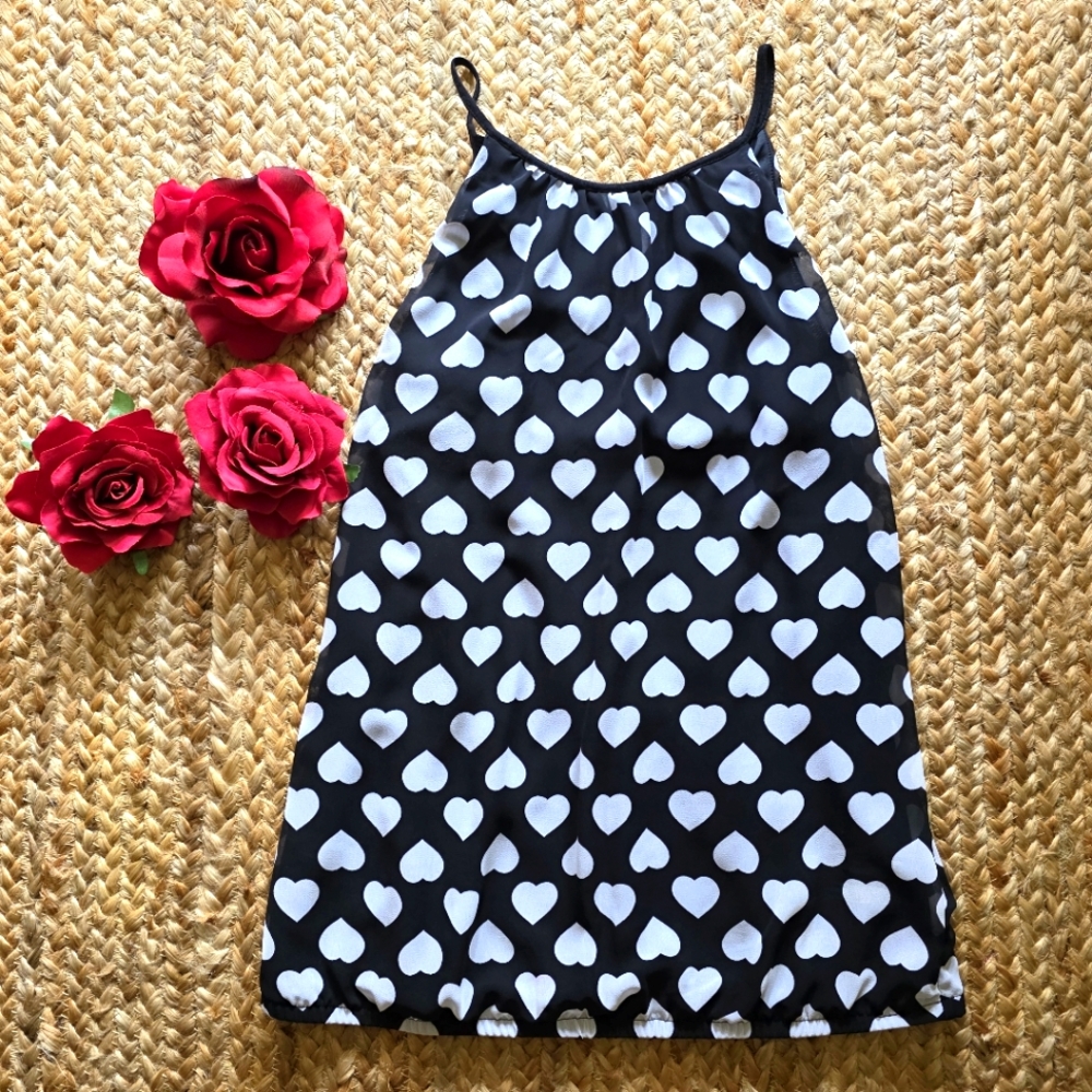 Express | Black and White Hearts Halter Tank Sm